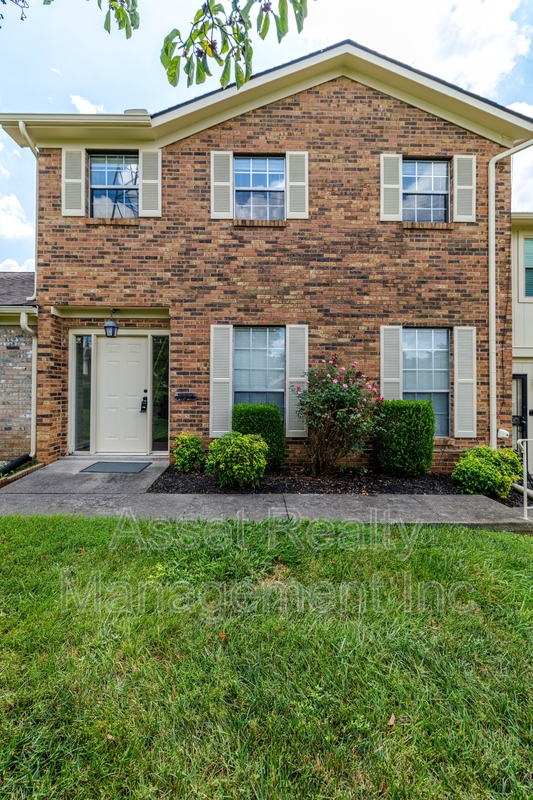 Knoxville Condo: 7914 Gleason Drive #1172