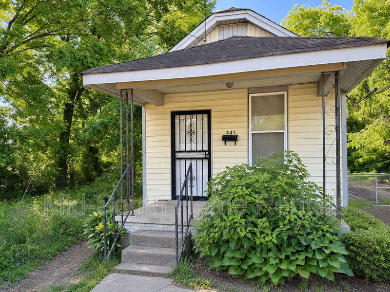 Memphis House: 331 W Dison Ave