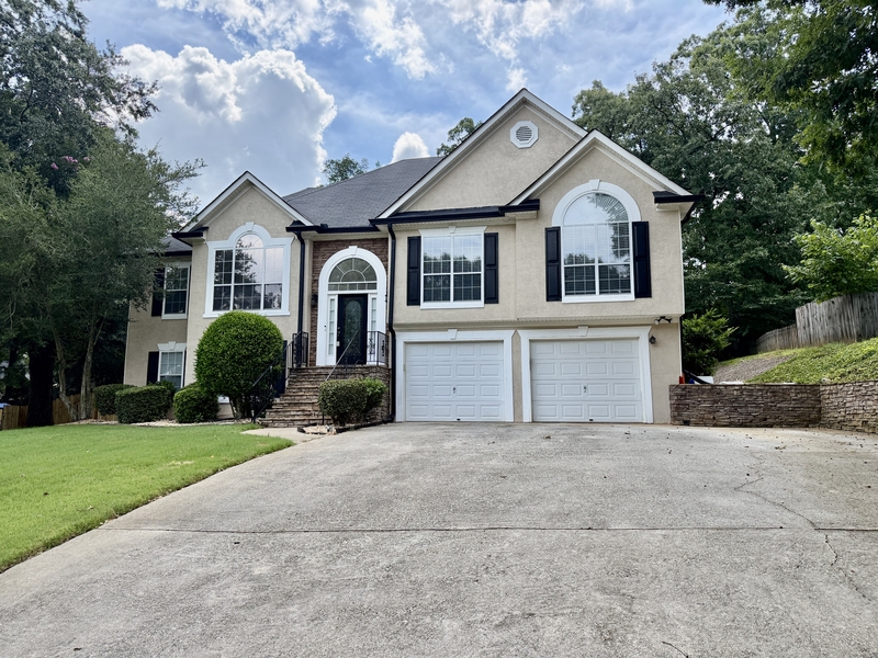 Stockbridge House: 212 Kensington Trce