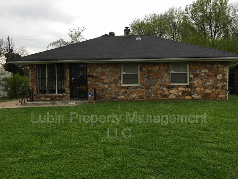 Memphis House: 3266 Rochester Rd