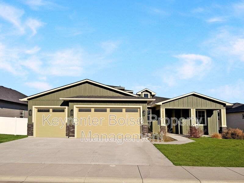 Nampa House: 4400 E Wedge St