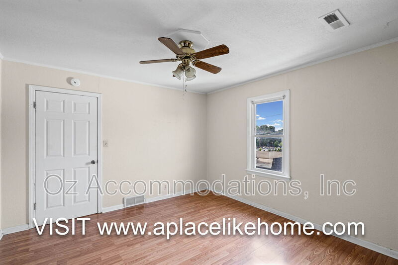 Independence Condo: 563 S Ash Ave