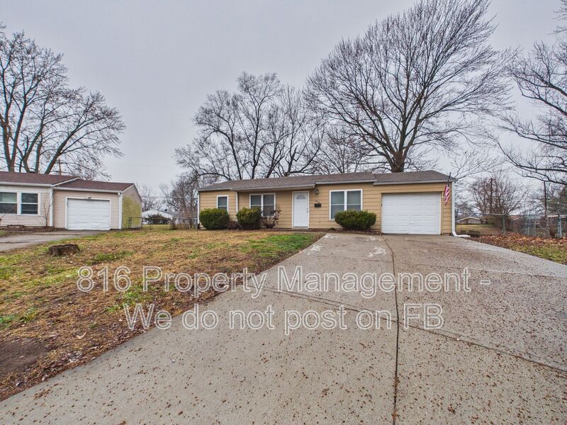 Independence House: 408 N Geronimo Dr