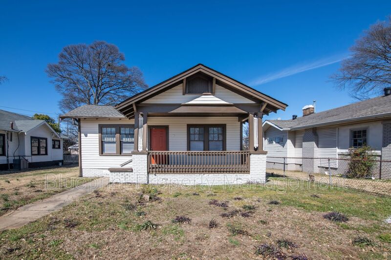 Birmingham House: 644 Alabama Avenue SW