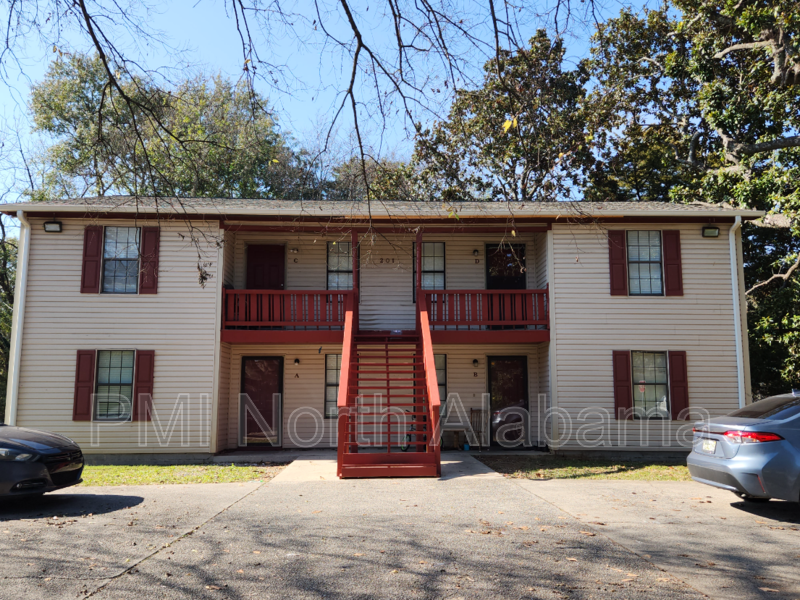 Decatur Condo: 201 8th Ave SW