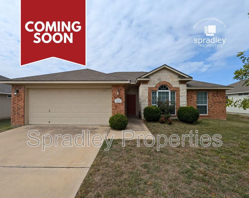 Temple House: 1124 Westbury