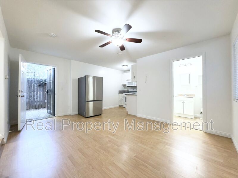 Carlsbad Condo: 2561 Gregory Drive