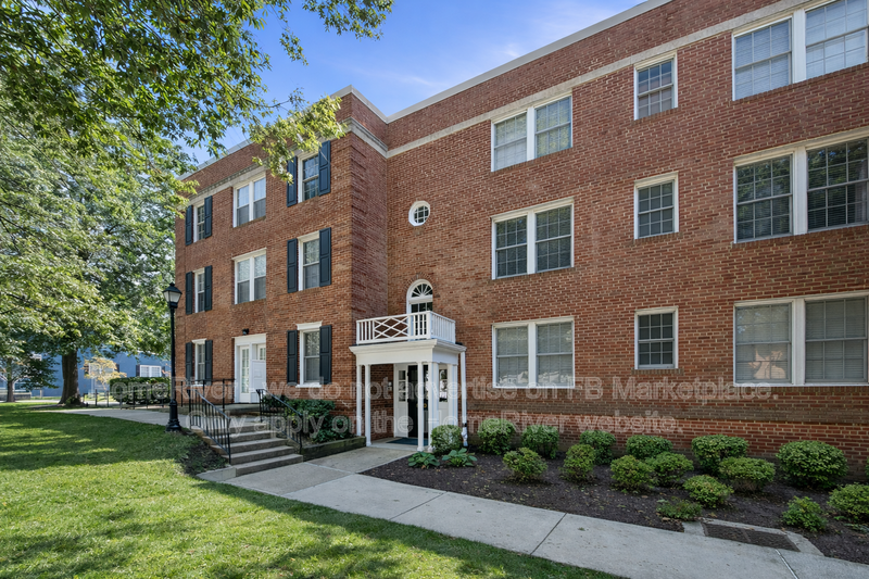 Alexandria Condo: 500 Bashford Ln