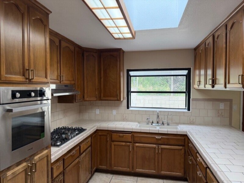 National City Condo: 1609 Grove Street Unit B