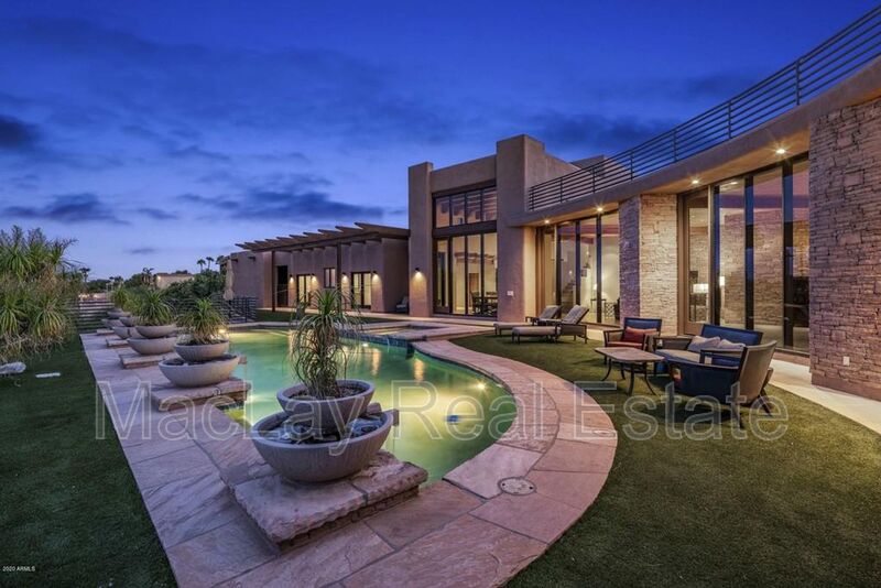 Fountain Hills House: 15810 E Centipede Dr