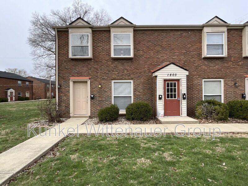 Swansea Condo: 1803-1 Jamestown Road