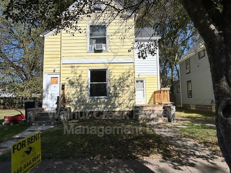 Elyria Condo: 229 Gates Ave