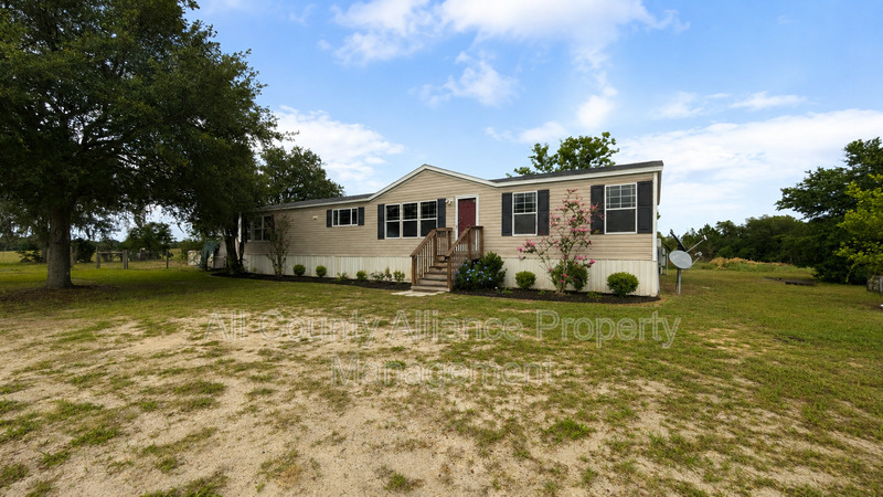 Dade City House: 13406 Duck Lake
