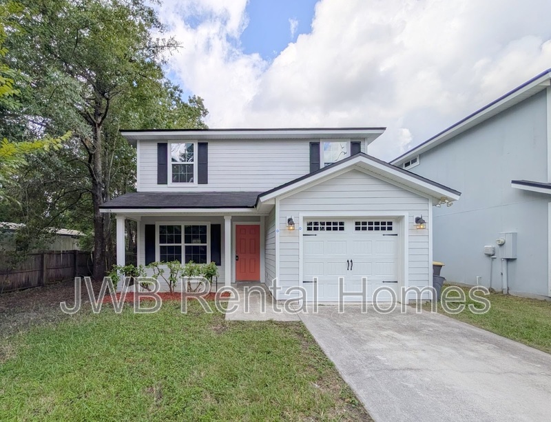 Jacksonville House: 1228 Lake Shore Blvd