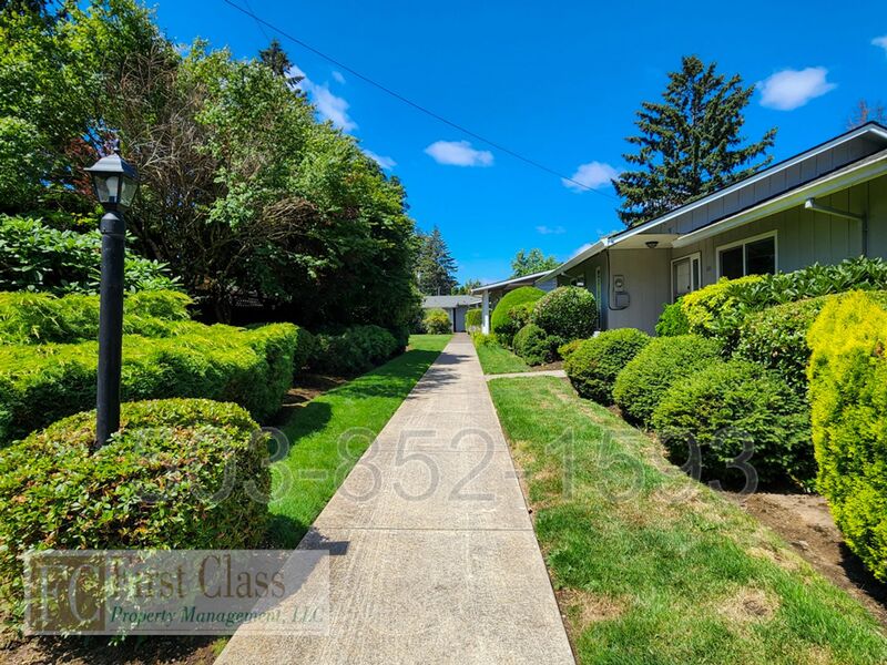 PORTLAND Condo: 18001 NE PACIFIC ST