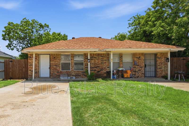 Fort Worth House: 5519 Wellesley Avenue - 1