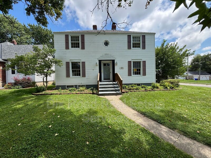 Hamilton House: 502 North Dick Avenue