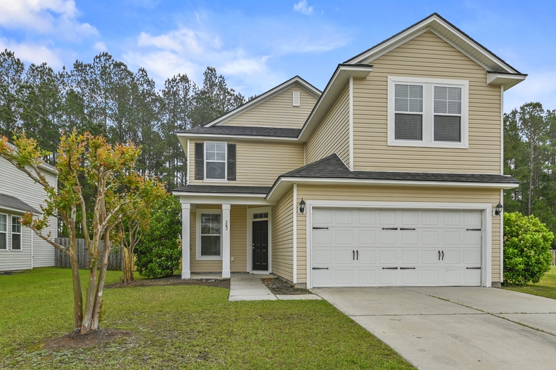 Summerville House: 363 Sanctuary Park Drive