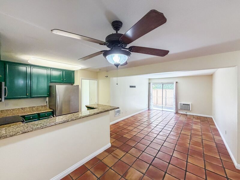 San Diego Condo: 7757 Margerum Ave