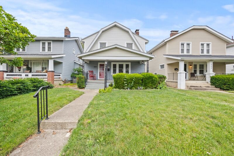 Columbus House: 1549 Meadow Rd