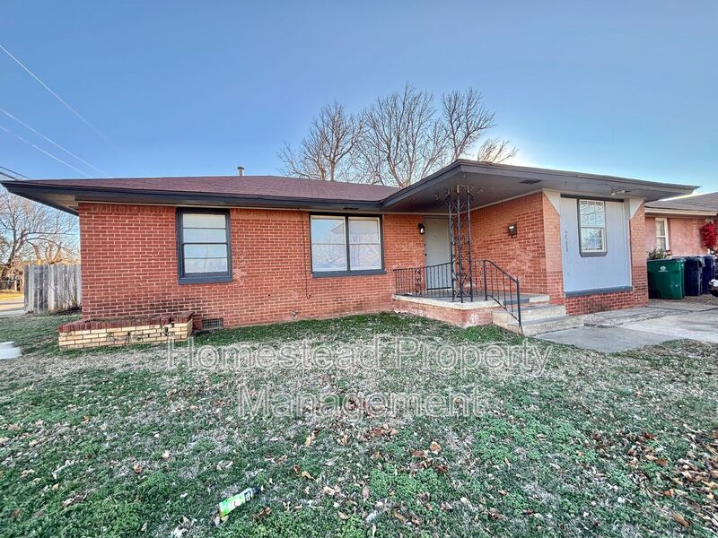 Oklahoma City House: 2500 SW 48th St