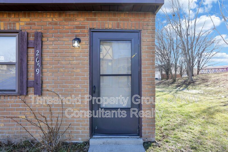 Columbus Condo: 2659 Christine Blvd