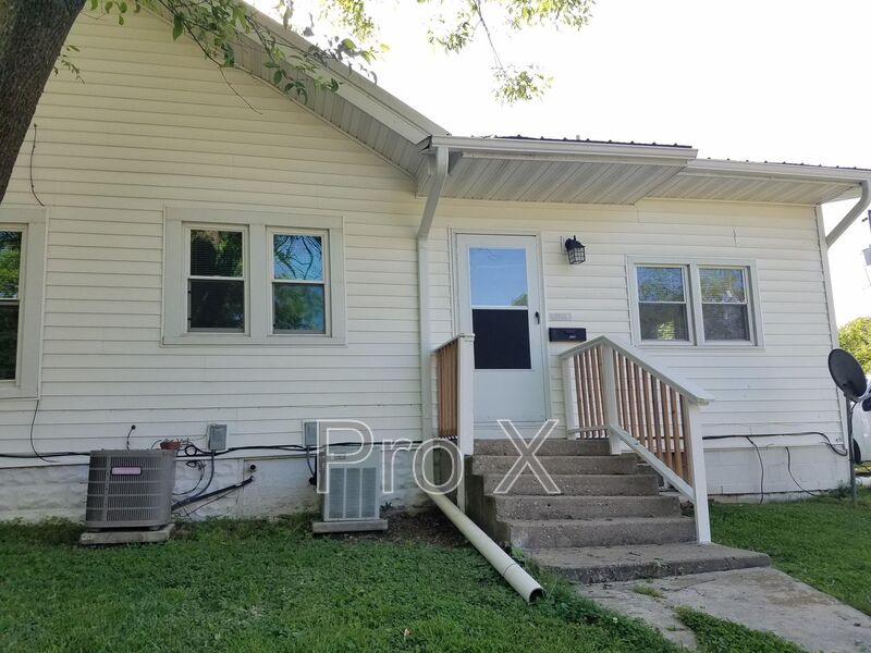 Pittsburg Condo: 121 W. Jackson