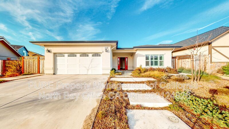 Santa Rosa House: 1949 San Salvador Drive