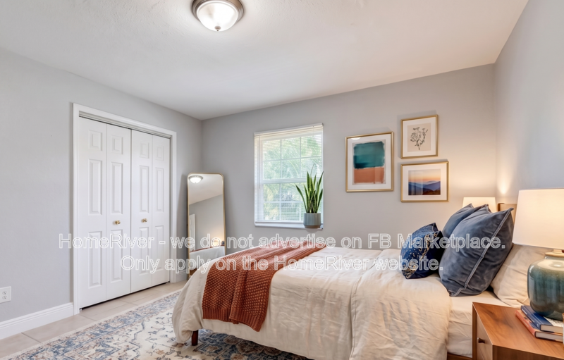 Jacksonville House: 4177 Lorenzo Ct