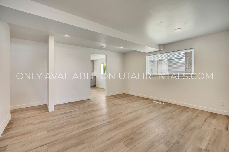 Orem Condo: 1537 S 450 E