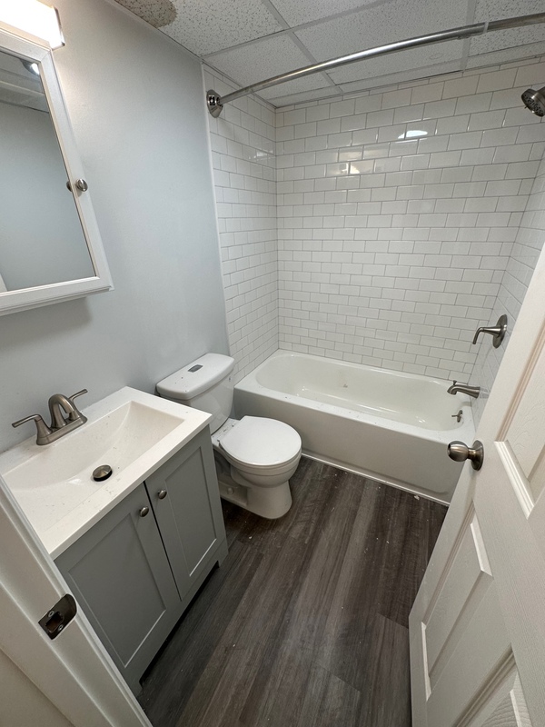 Avalon Condo: 904 Erdner Avenue - 2