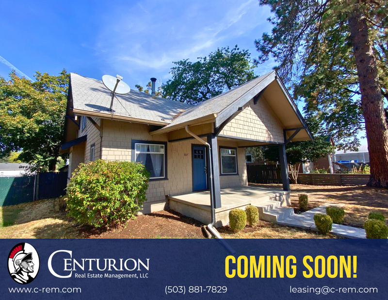 Salem House: 1017 Elm St NW