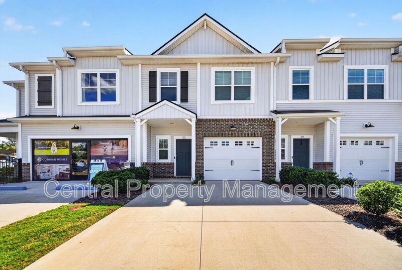 Greenville House: 22 Camden Woods Trail