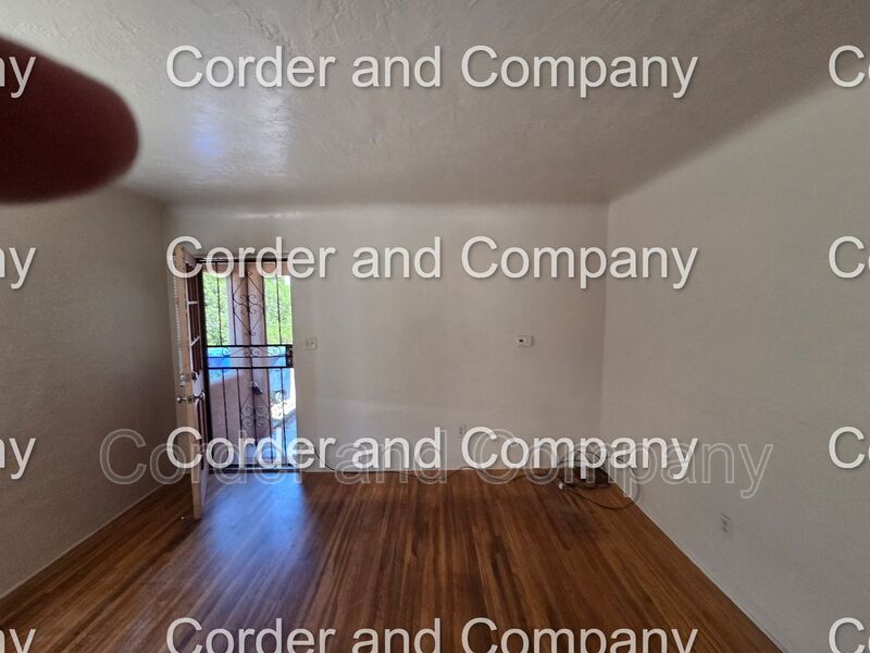 Albuquerque House: 1854 - 213 Adams St NE