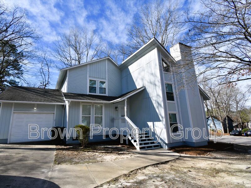 Fayetteville House: 5817 Horton Place