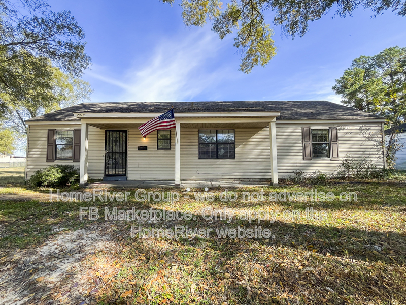 Millington House: 7818 Navy Cir W