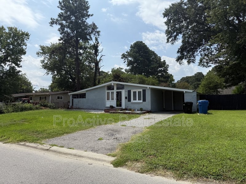 Virginia Beach House: 1021 Mineola Dr