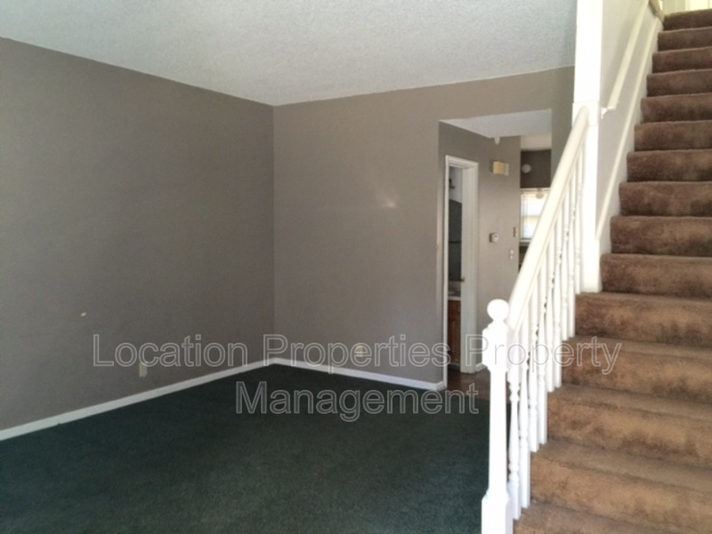 828 Maine Street, Lawrence, Kansas rental photo 10 of 13