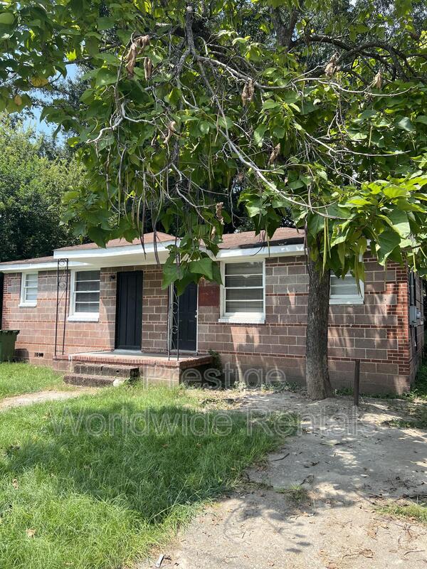 Columbus House: 483 Harold Street