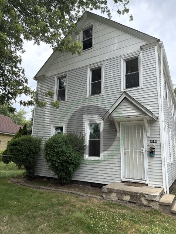 Cleveland Condo: 4144 Hyde Avenue - Upstairs