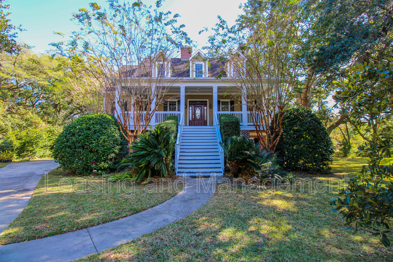 Charleston House: 1666 Back Creek Road