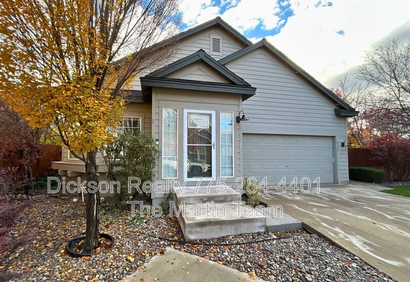 Sparks House: 5353 Desert Peach Drive