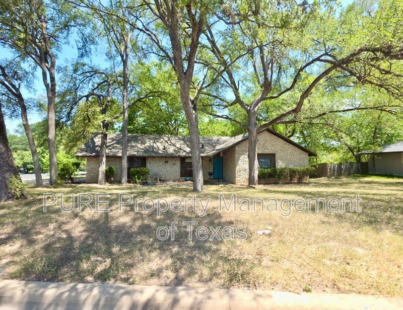 Austin House: 3000 Lakeside Dr