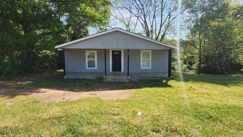 Griffin House: 218 Irving Avenue