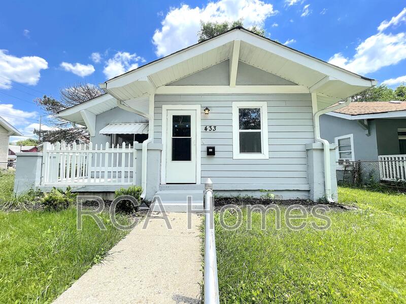 Indianapolis House: 433 North Bradley Avenue