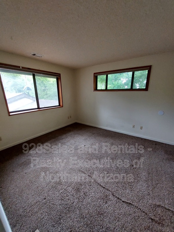Flagstaff Townhome: 823 W. Birch Ave