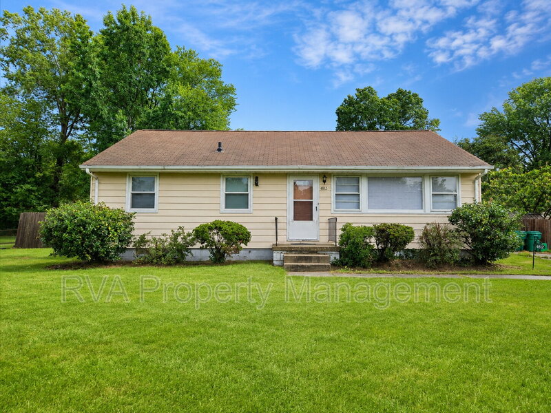 Sandston House: 4812 Gilmour Road