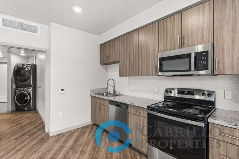 San Diego Condo: 3093 Broadway