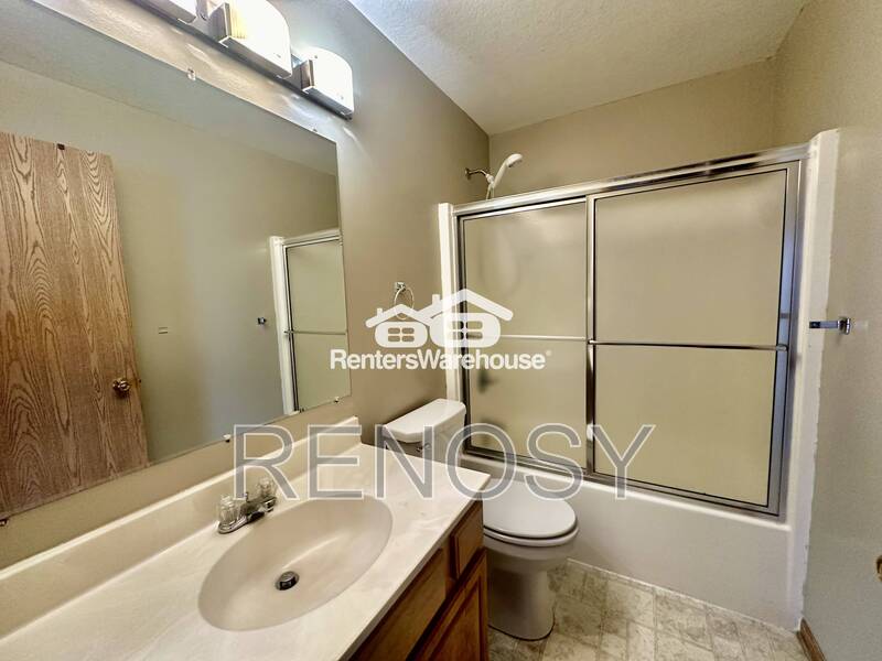 Urbandale Condo: 5924 Sutton Place