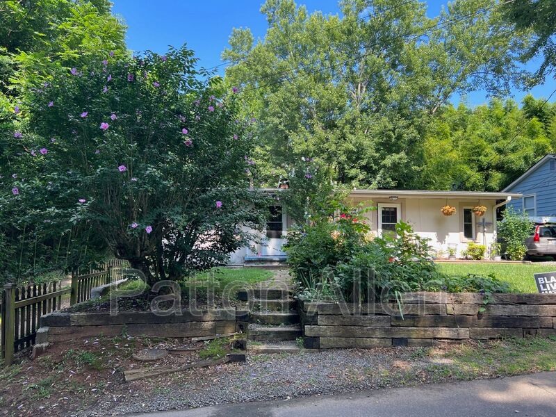 Asheville Condo: 10 Miller Rd E